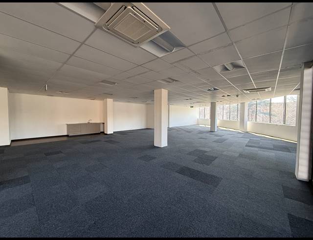 433M² OFFICE TO LET IN PARKTOWN